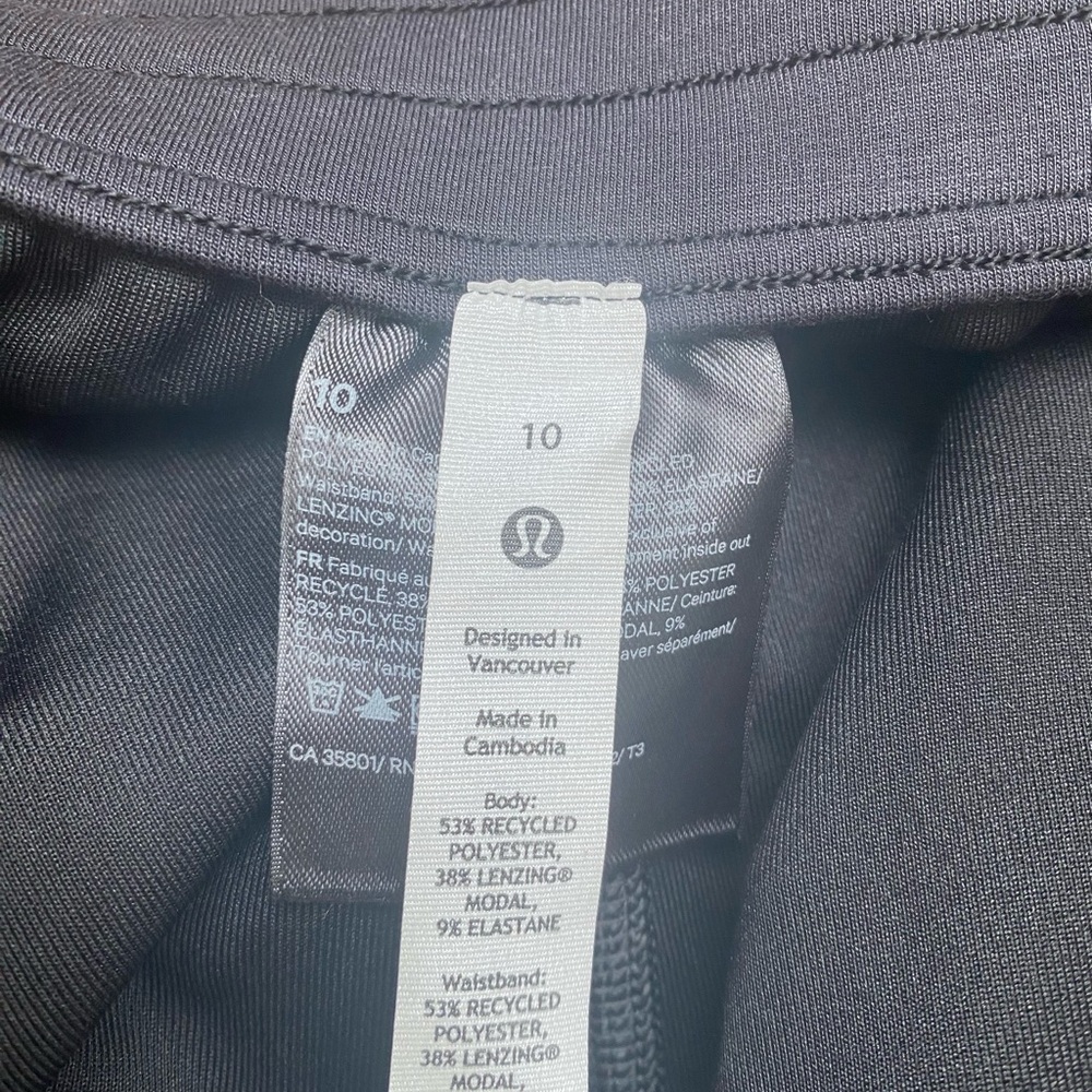 Lululemon Softstreme High-Rise Short 4" Black Size 10 - Picture 5 of 7